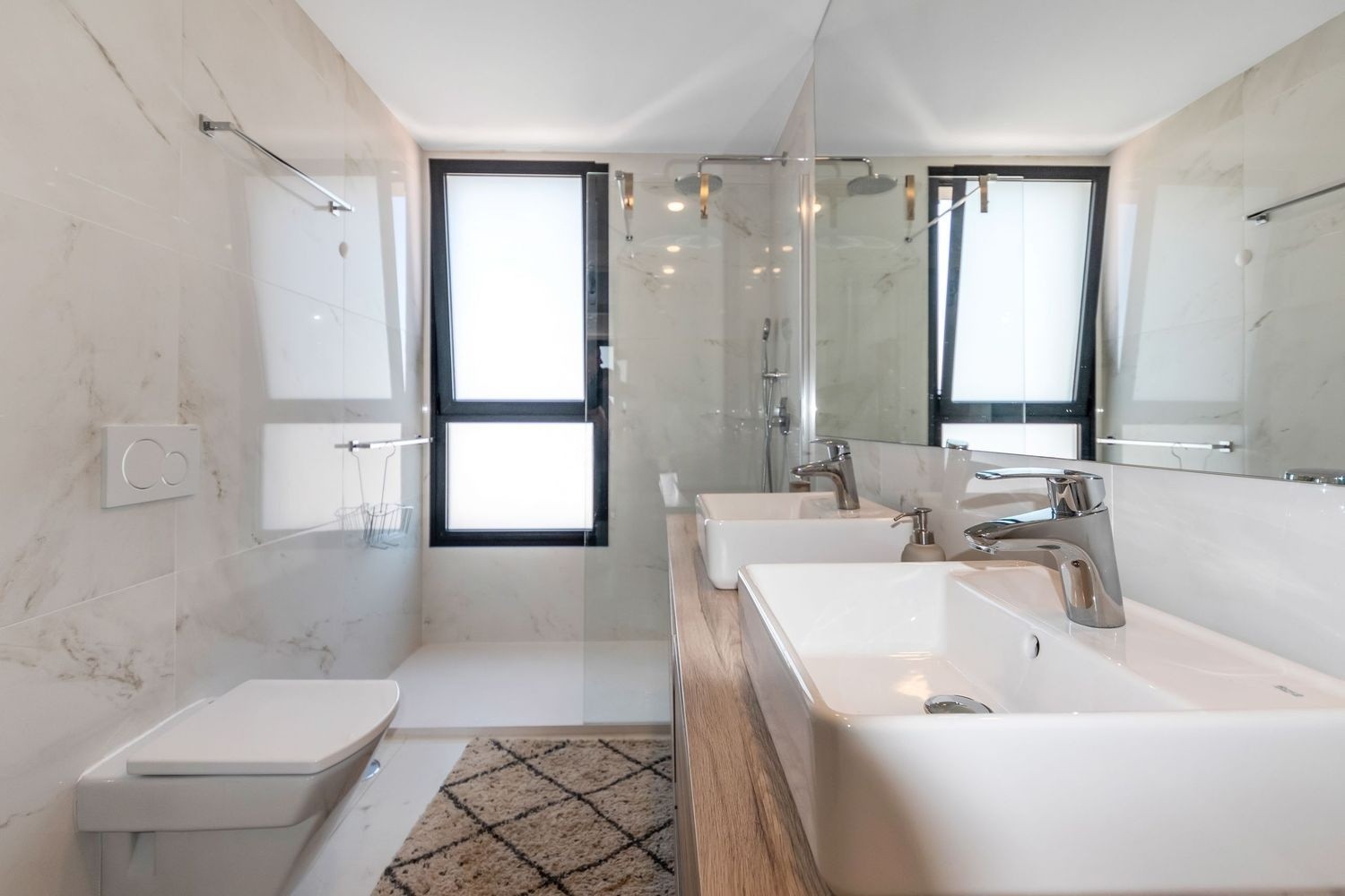 Apartment in Benidorm, Alicante, Spain 3 bedrooms, 161 sq.m. No. 180048