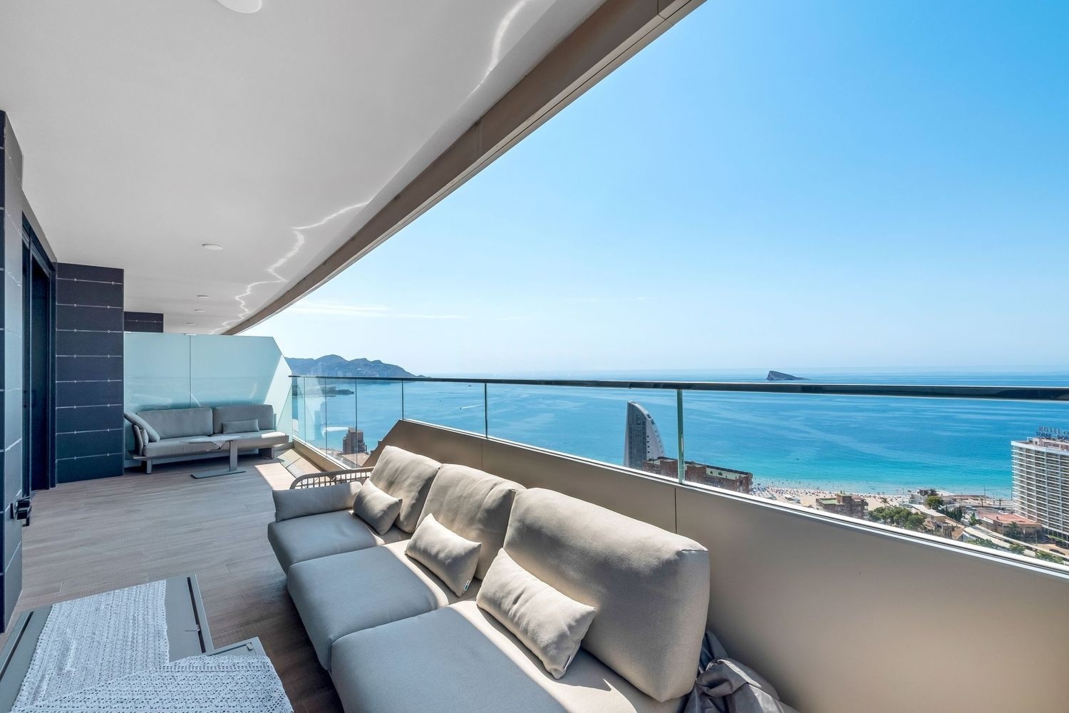 Apartment in Benidorm, Alicante, Spain 3 bedrooms, 161 sq.m. No. 180048