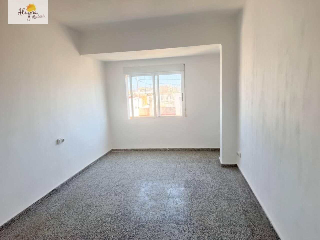 Dzīvoklis Puerto De Sagunto, Valencia, Spānijā 2 istabas, 77 m2 Nr. 196079