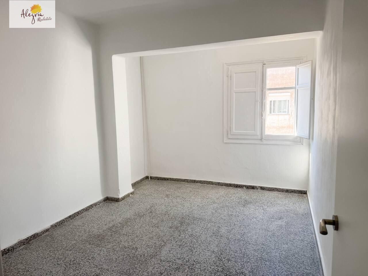 Dzīvoklis Puerto De Sagunto, Valencia, Spānijā 2 istabas, 77 m2 Nr. 196079