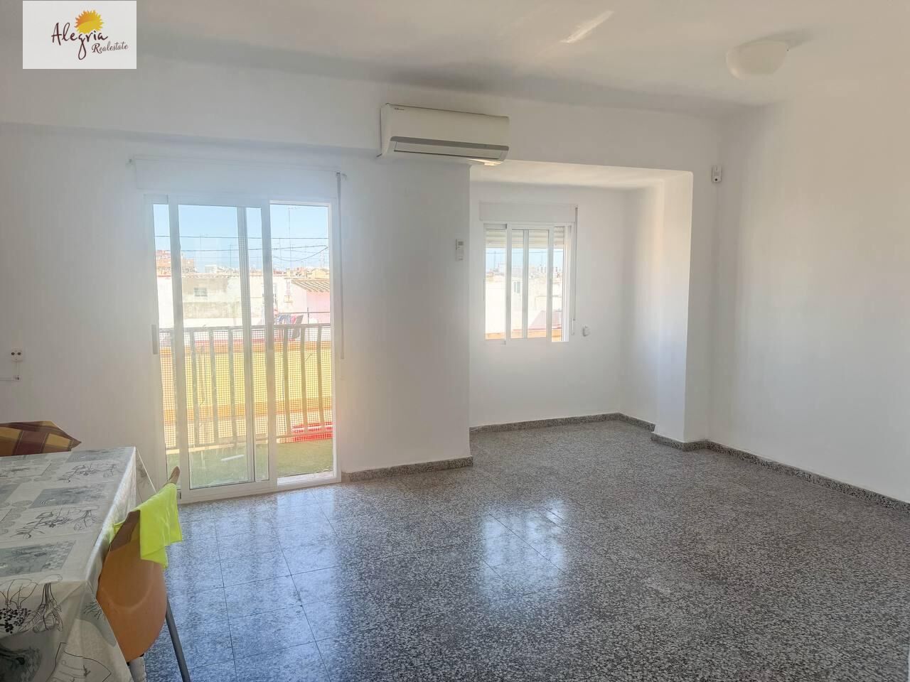 Dzīvoklis Puerto De Sagunto, Valencia, Spānijā 2 istabas, 77 m2 Nr. 196079