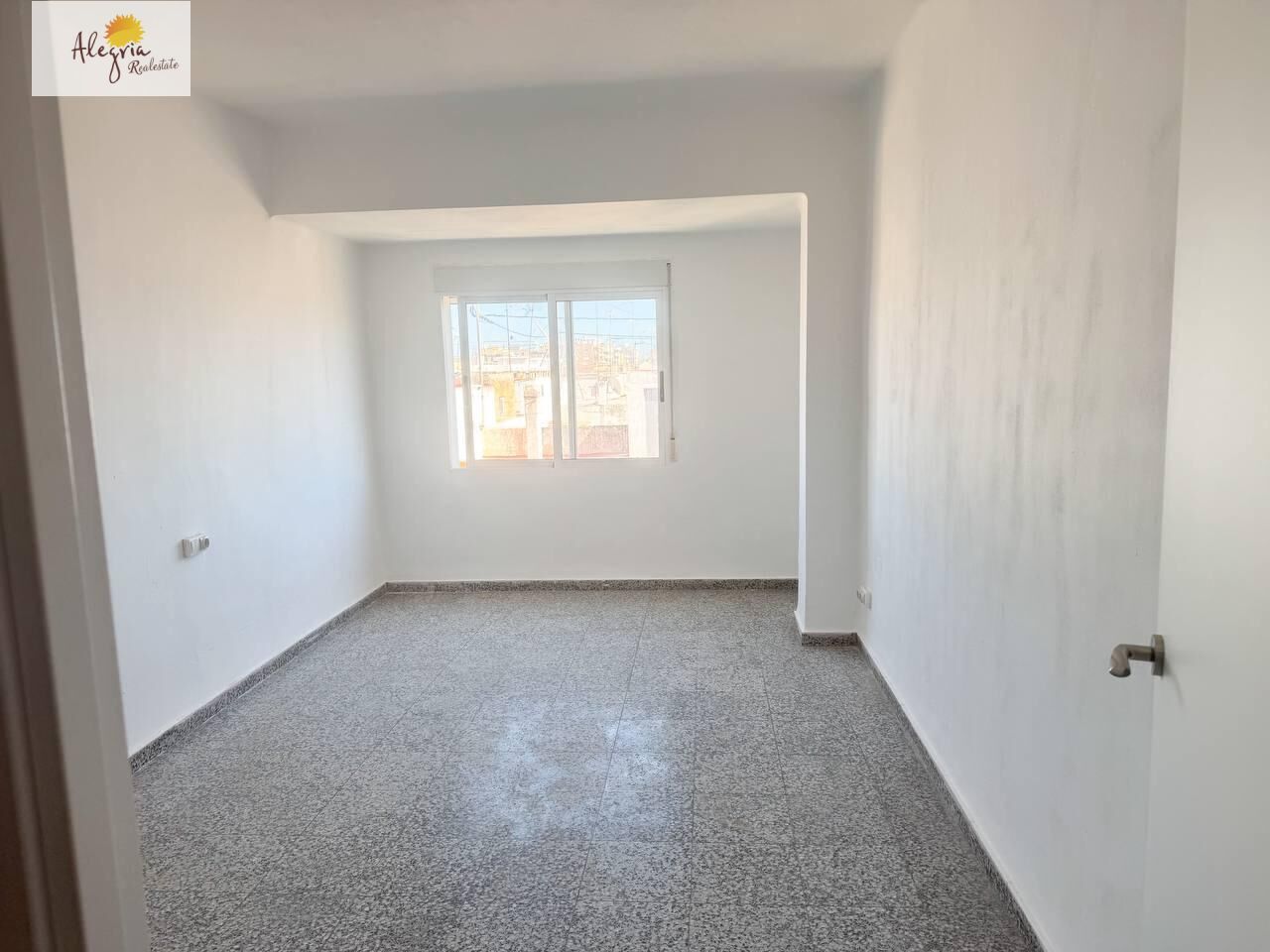 Dzīvoklis Puerto De Sagunto, Valencia, Spānijā 2 istabas, 77 m2 Nr. 196079