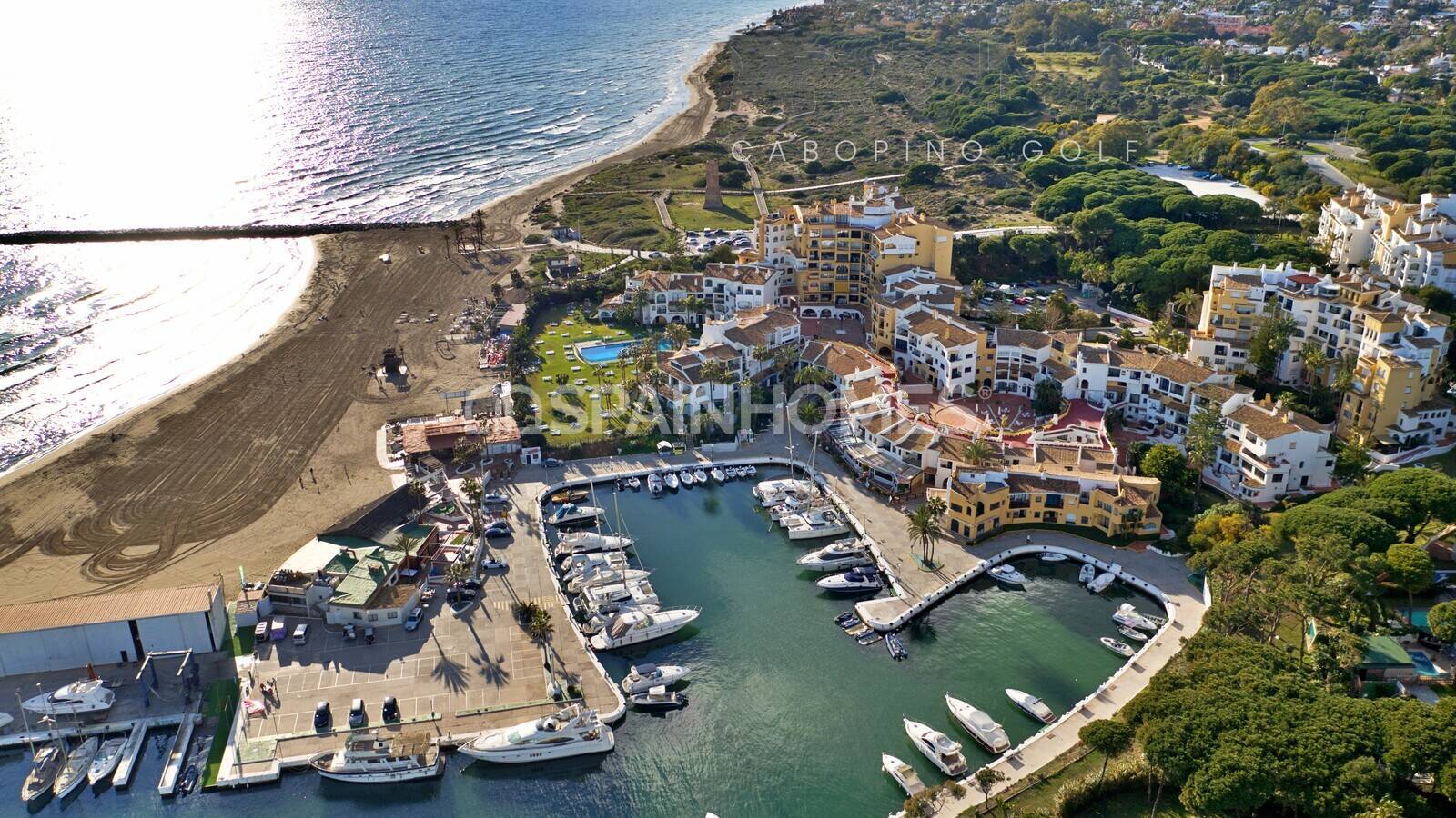 Apartment in Marbella, Malaga, Spain 3 bedrooms, 117 sq.m. No. 196245