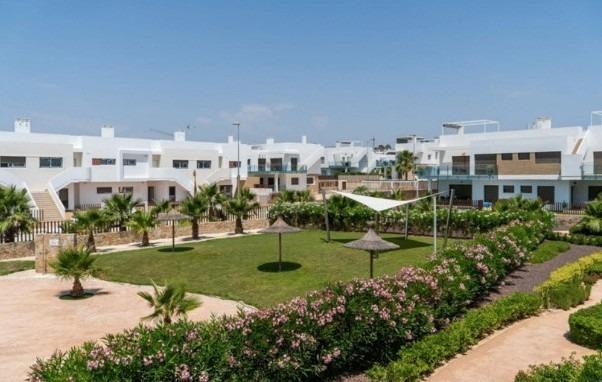 Bungalow à Vistabella, Alicante, Espagne 2 chambres, 81 m2 No. 196088