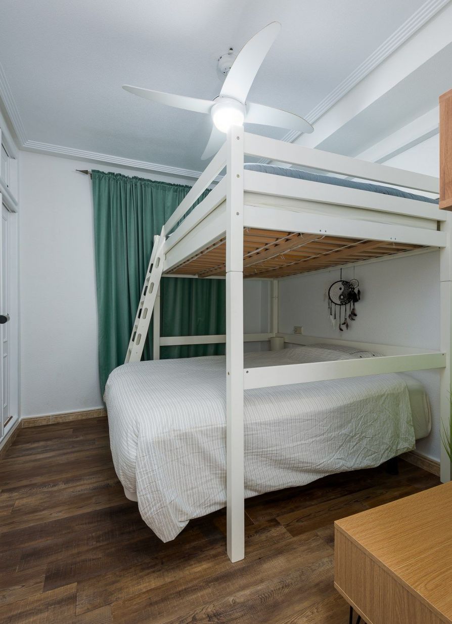 Apartamento en Orihuela, Alicante, España 77 m2 No. 196659