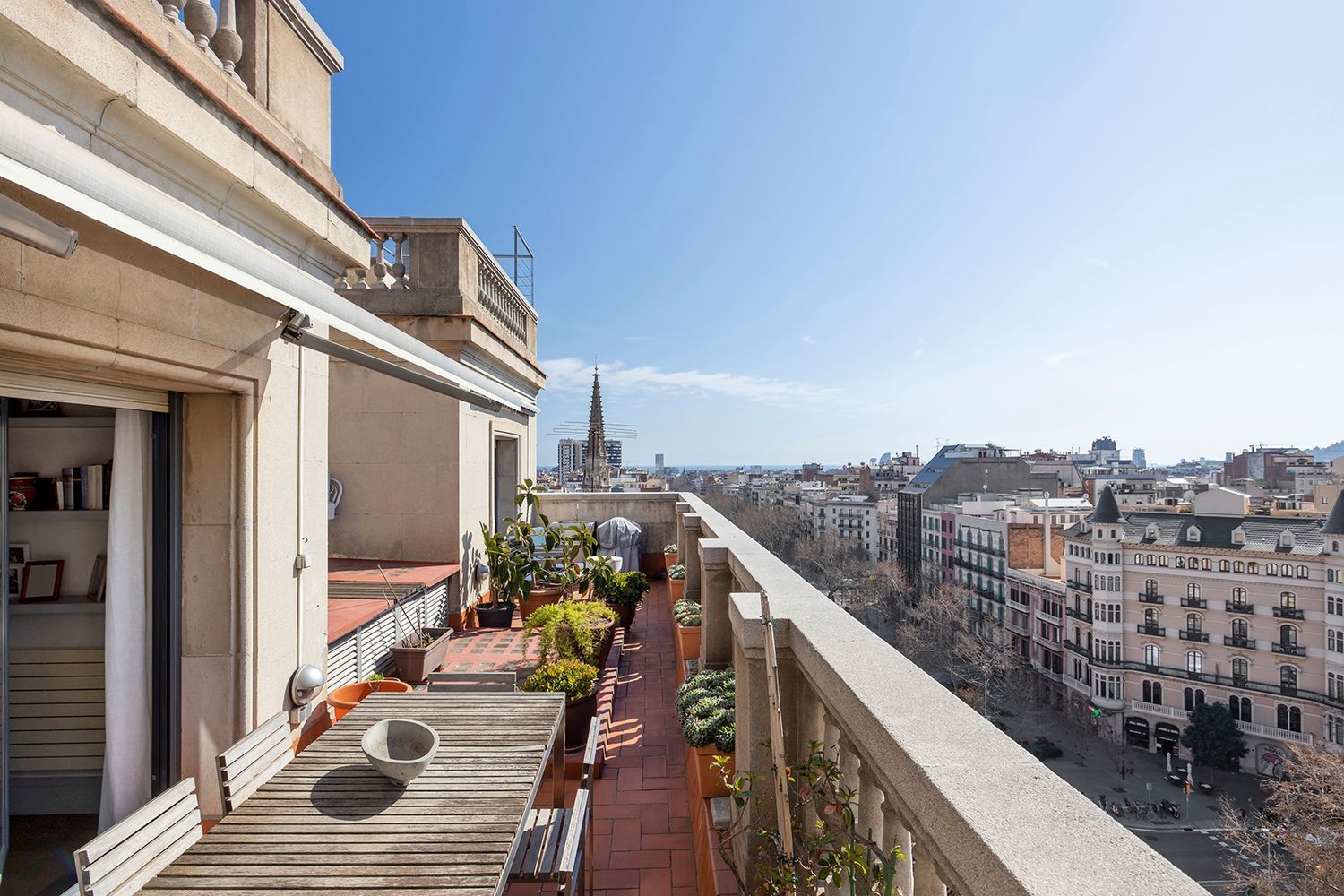 Huoneisto Barcelona, Espanja 5 makuuhuonetta, 385 m2 No. 160746