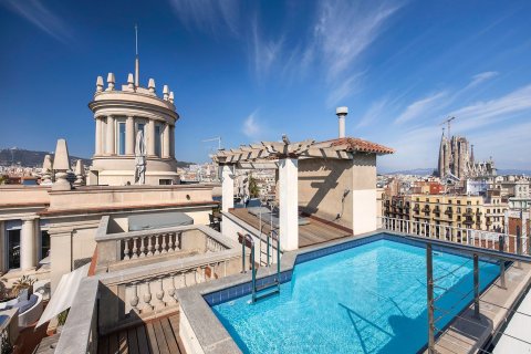 Apartamento en Barcelona, España 5 dormitorios, 385 m2 No. 160746
