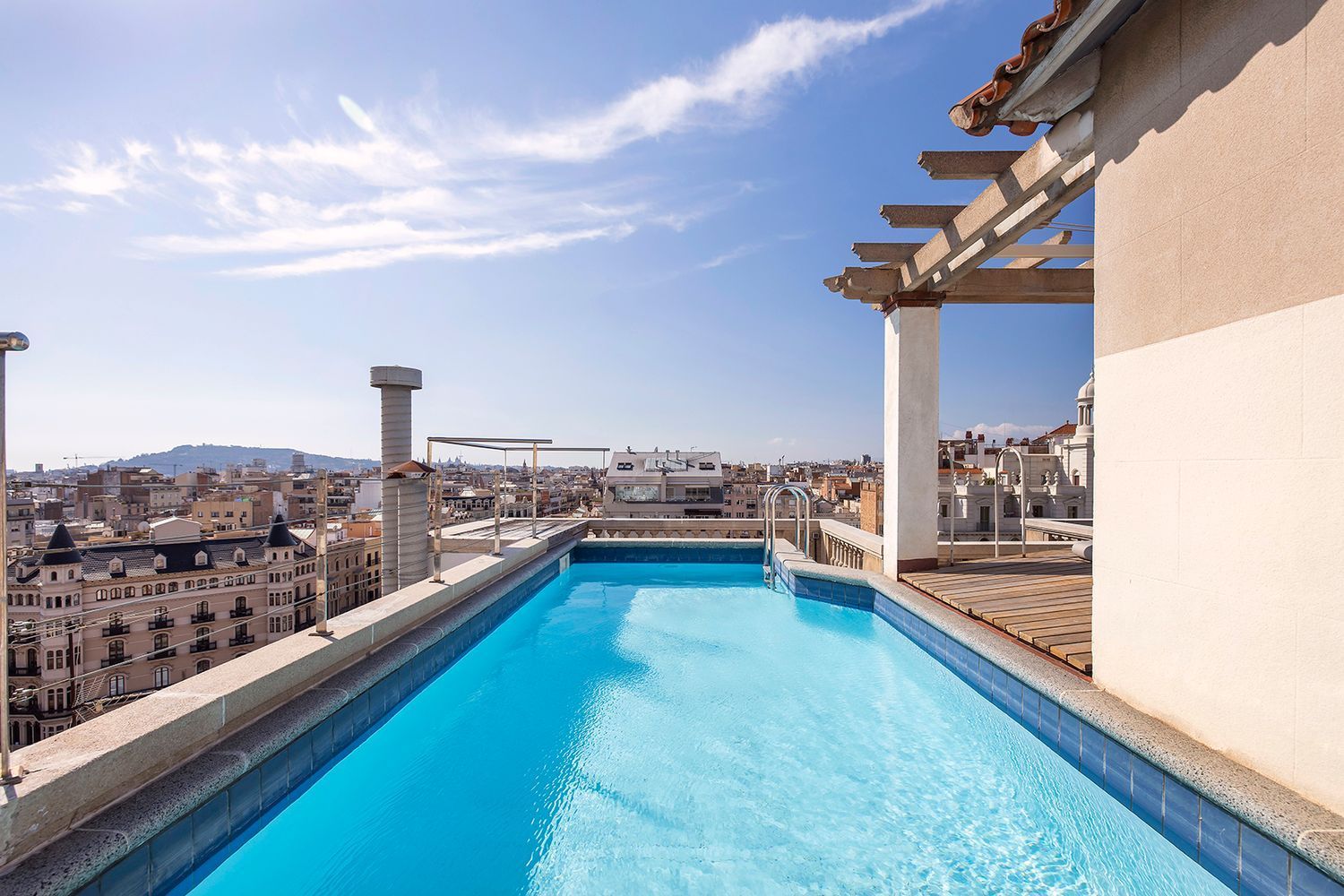 Huoneisto Barcelona, Espanja 5 makuuhuonetta, 385 m2 No. 160746