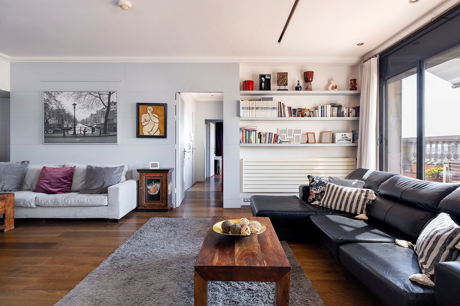 Huoneisto Barcelona, Espanja 5 makuuhuonetta, 385 m2 No. 160746