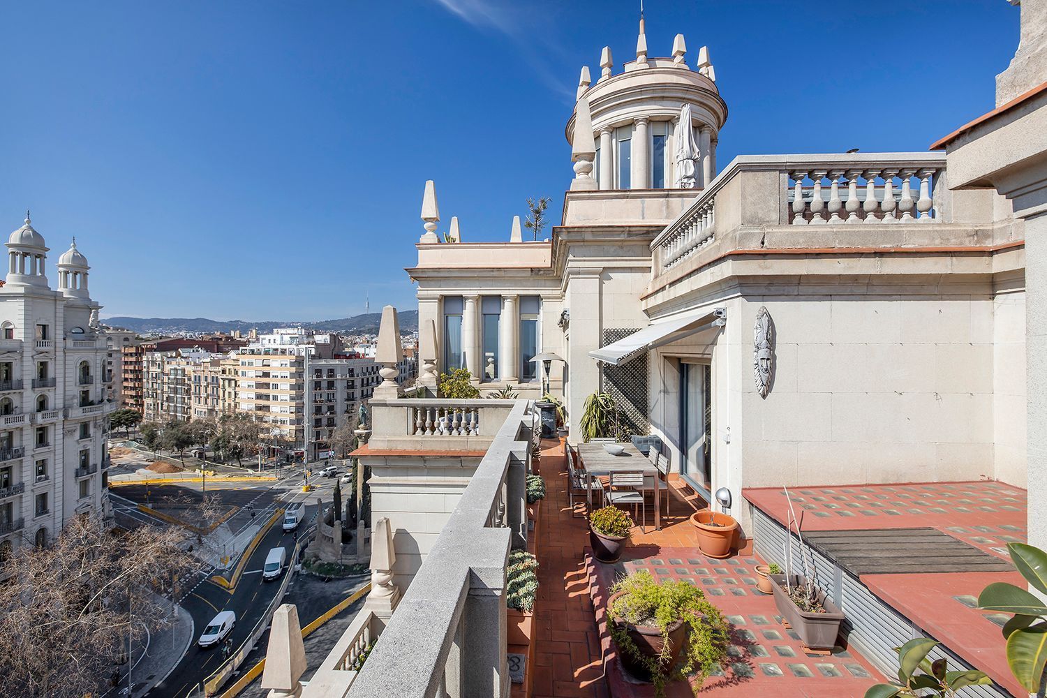 Huoneisto Barcelona, Espanja 5 makuuhuonetta, 385 m2 No. 160746