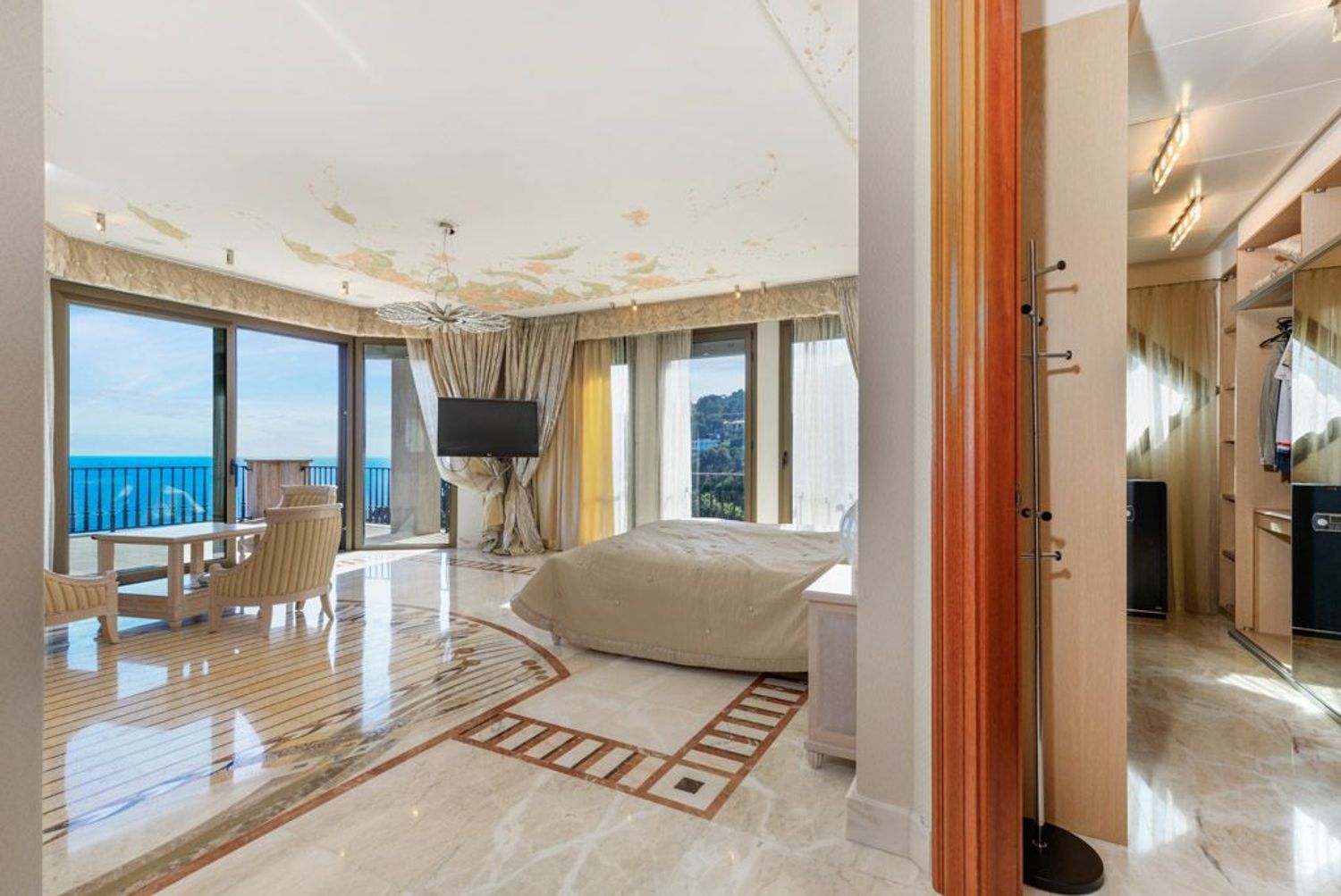 House in Sant Feliu de Guixols, Girona, Spain 11 bedrooms, 1050 sq.m. No. 160748