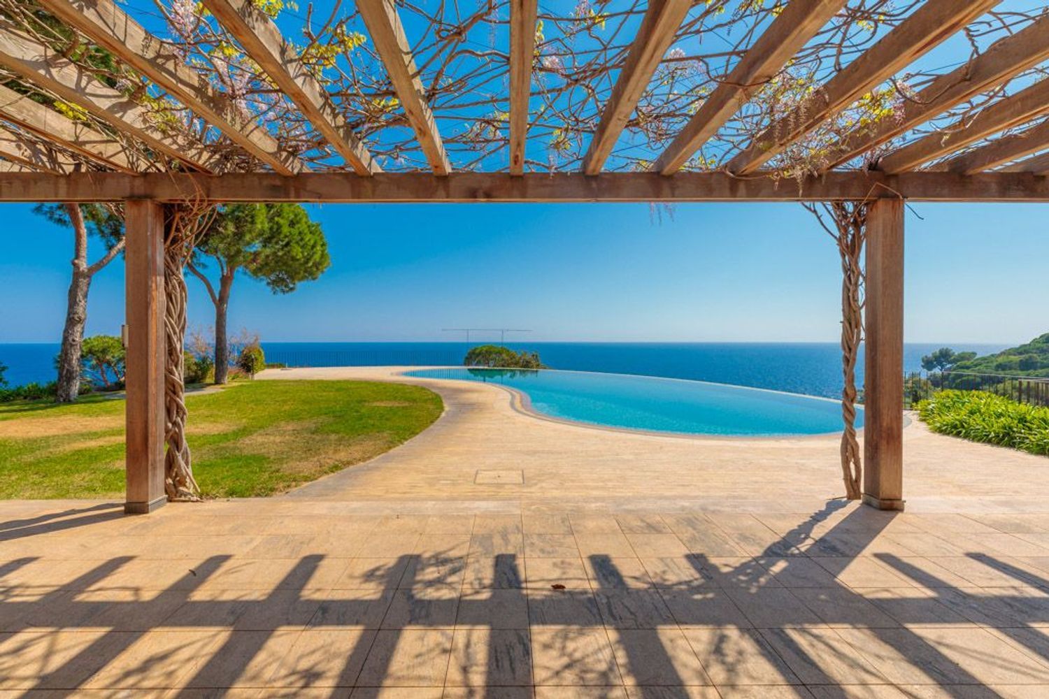 House in Sant Feliu de Guixols, Girona, Spain 11 bedrooms, 1050 sq.m. No. 160748