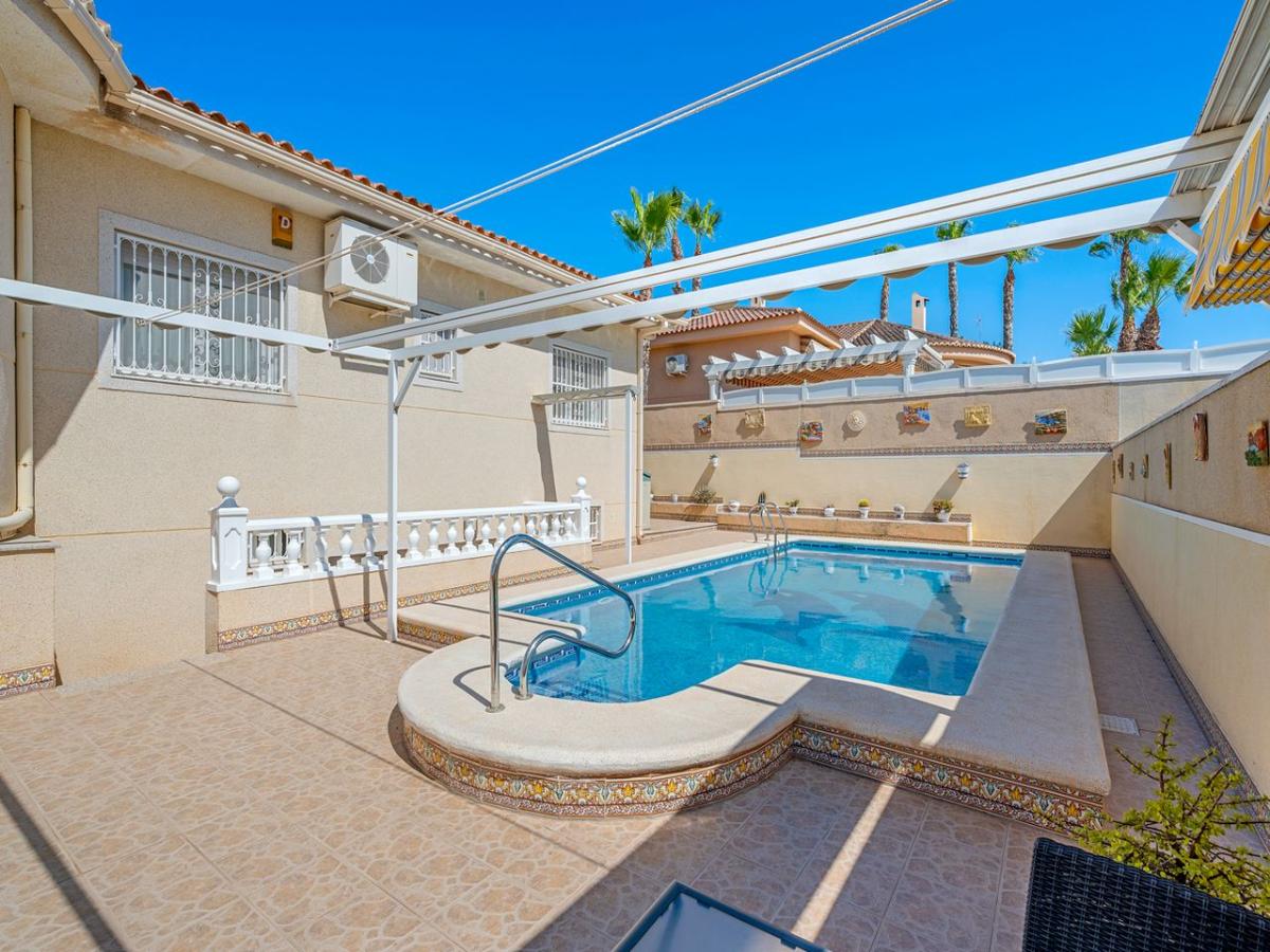 Villa i Benijofar, Alicante, Spanien 5 sovrum, 176 kvm. Nr. 148891