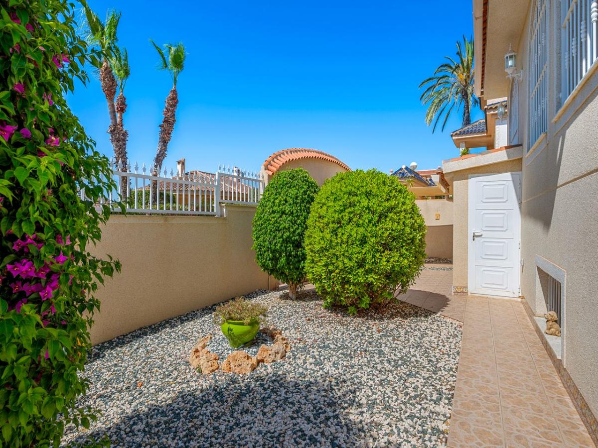 Villa i Benijofar, Alicante, Spanien 5 sovrum, 176 kvm. Nr. 148891