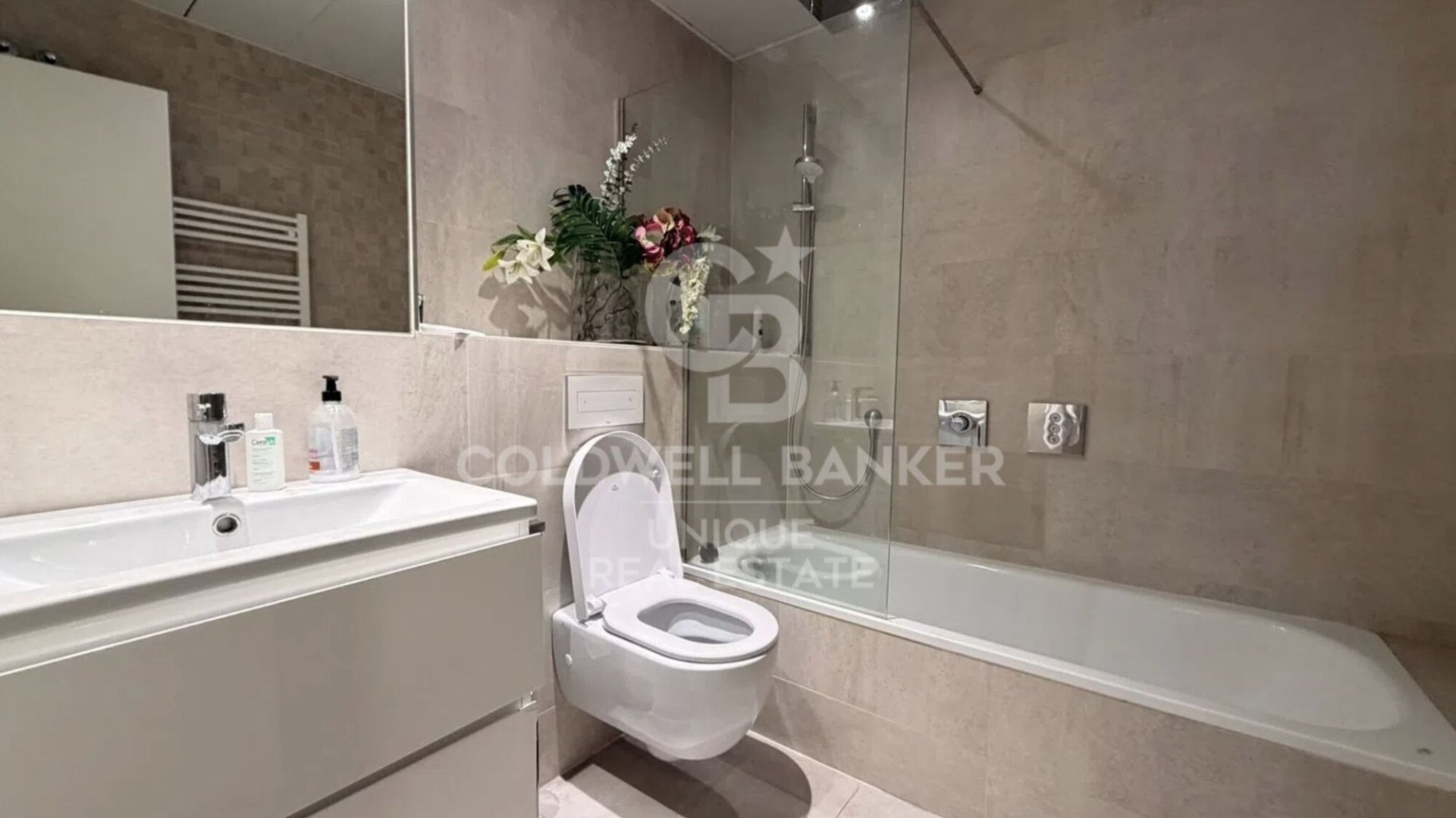 Wohnung in Madrid, Spanien 2 Schlafzimmer, 120 m2 Nr. 178794