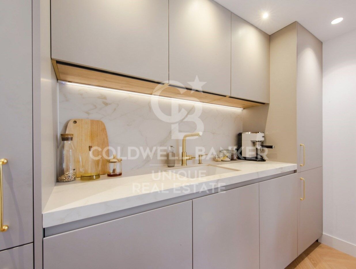 Dzīvoklis Madrid, Spānijā 4 istabas, 142 m2 Nr. 178792