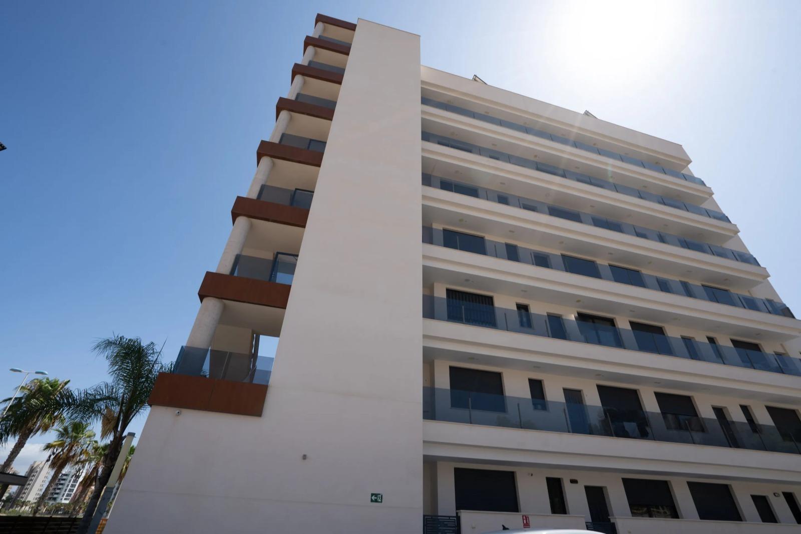 Huoneisto Guardamar del Segura, Alicante, Espanja 2 makuuhuonetta, 73 m2 No. 196650