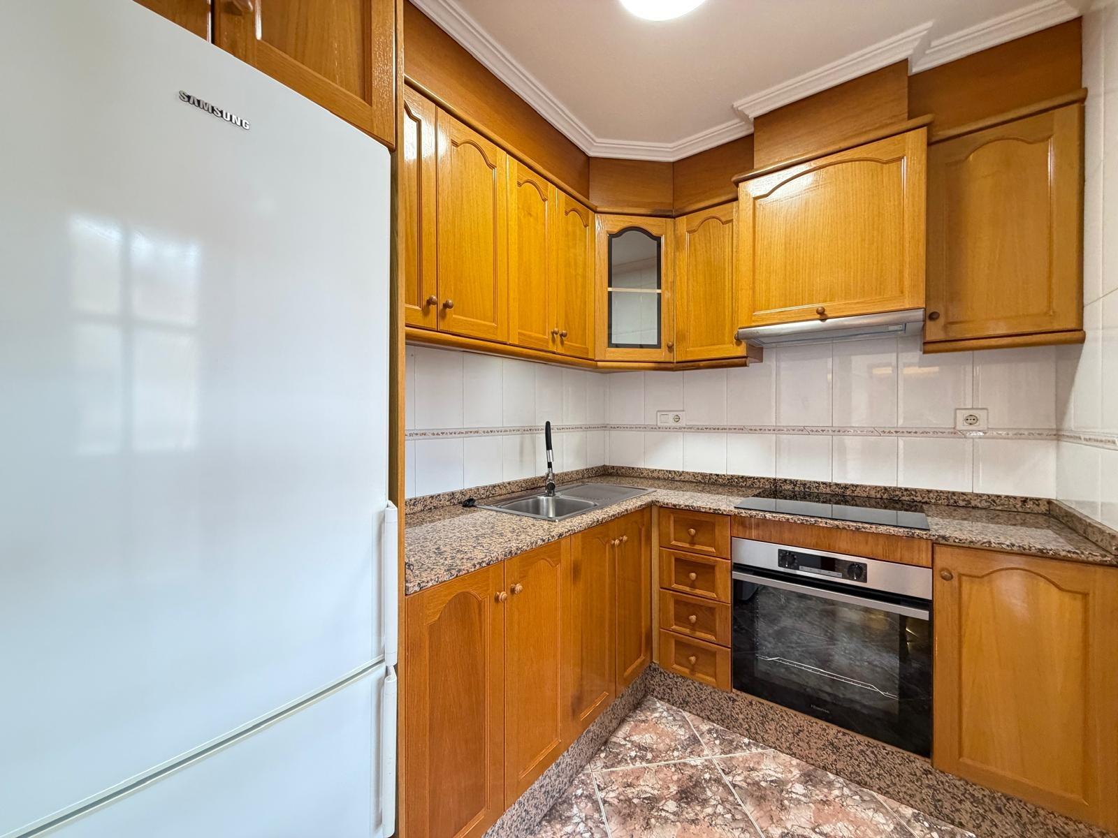 Apartamento en Torrevieja, Alicante, España 2 dormitorios, 69 m2 No. 196649