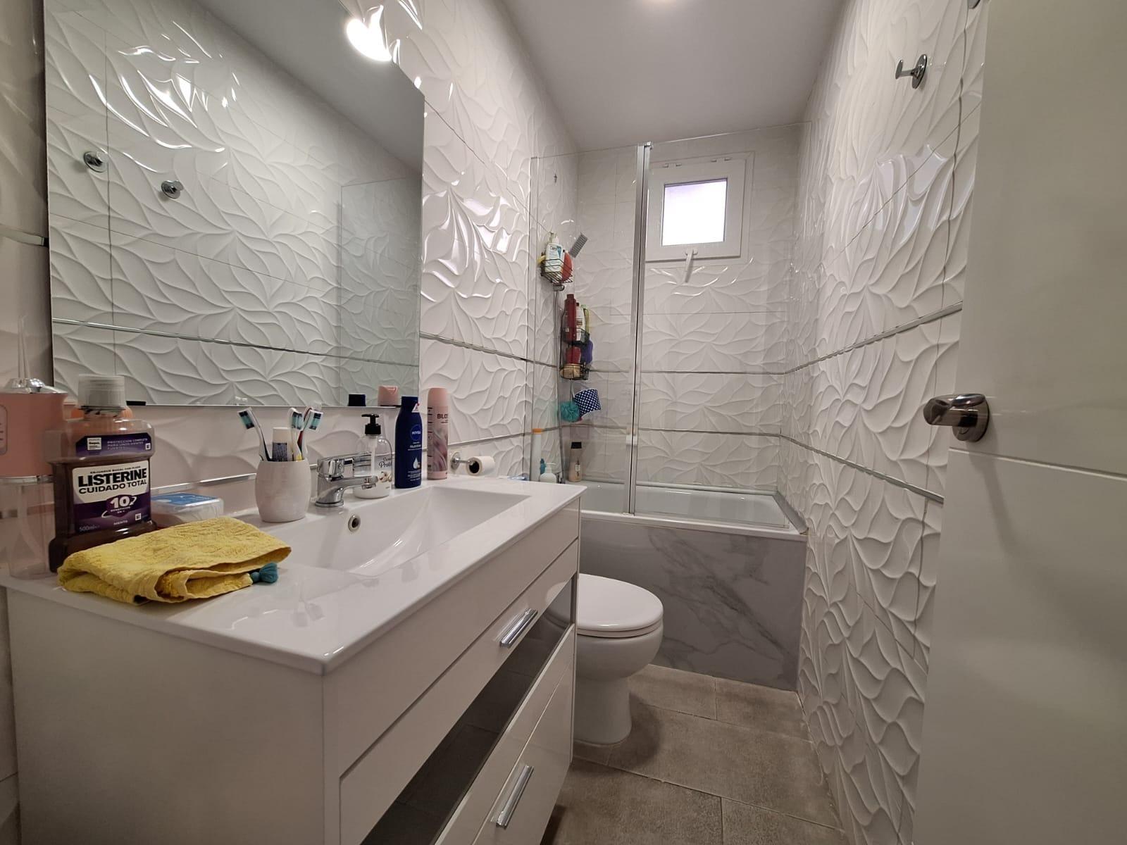 Apartamento en Alicante, España 2 dormitorios, 65 m2 No. 196651
