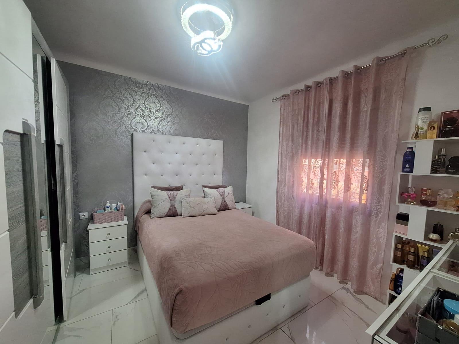 Apartamento en Alicante, España 2 dormitorios, 65 m2 No. 196651