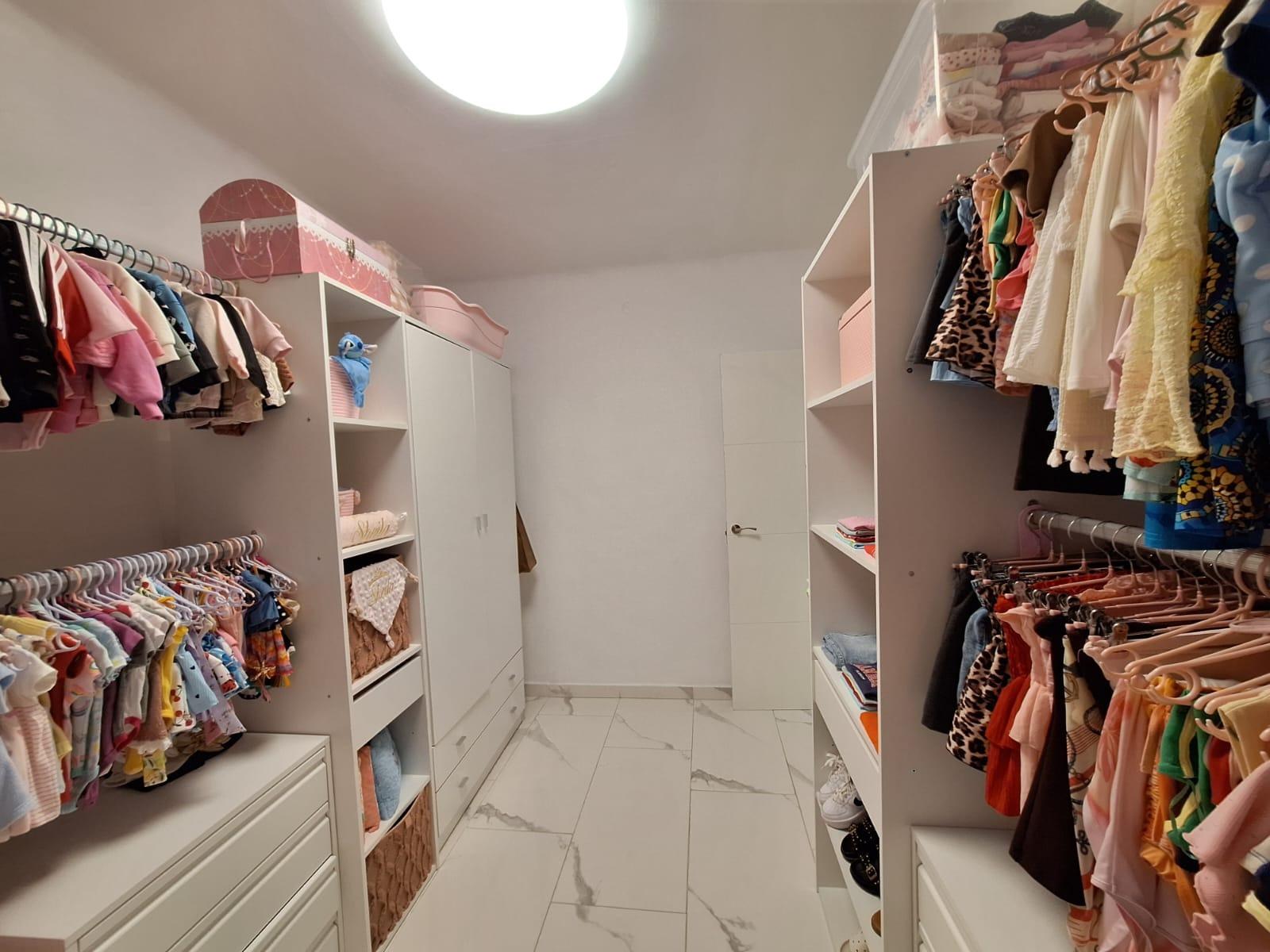 Apartamento en Alicante, España 2 dormitorios, 65 m2 No. 196651
