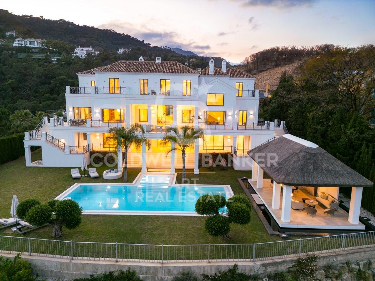 Hus i Benahavis, Malaga, Spanien 5 sovrum, 1372 kvm. Nr. 158486