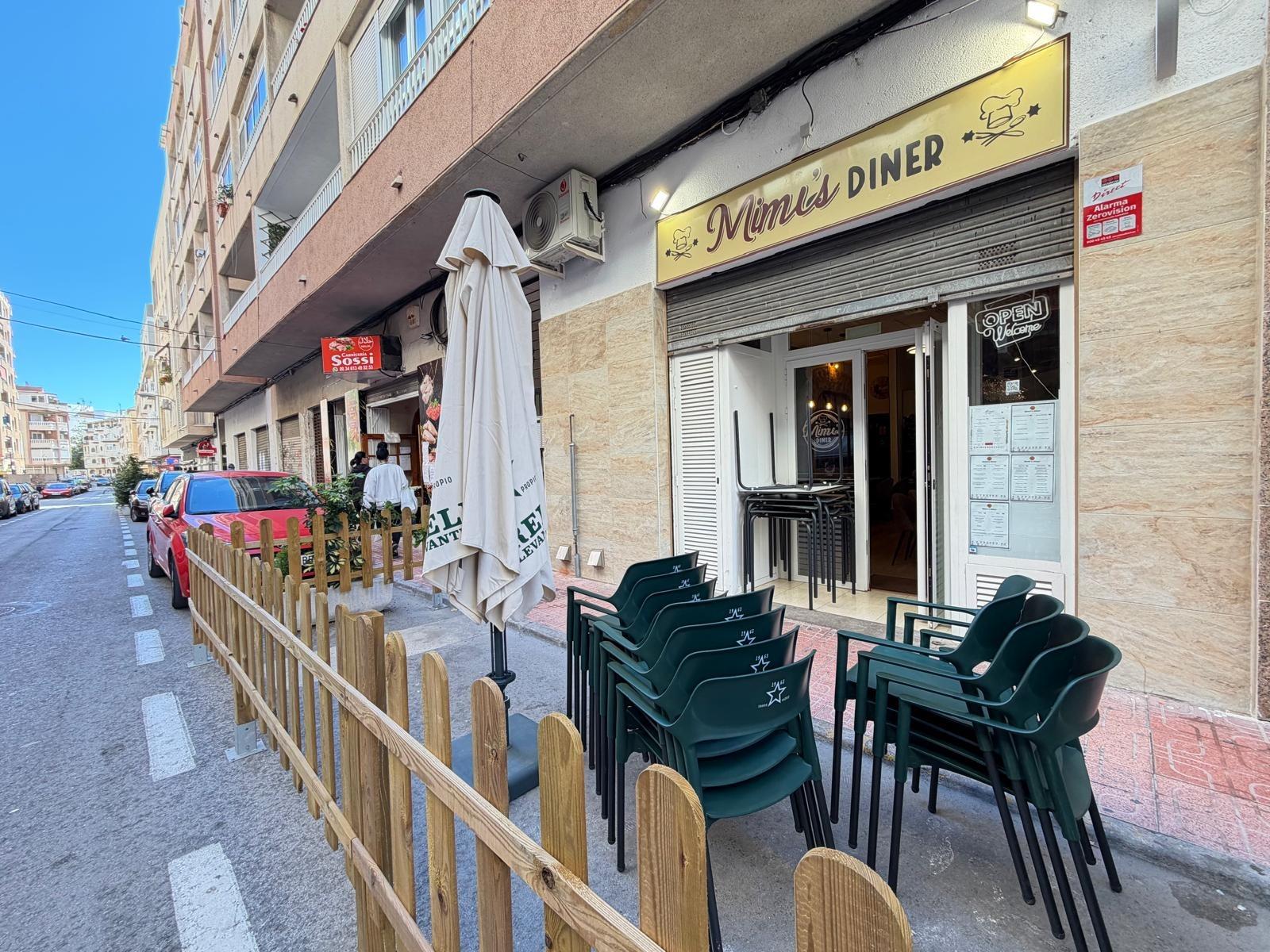 Komerciāls īpašums Torrevieja, Alicante, Spānijā 57 m2 Nr. 165947