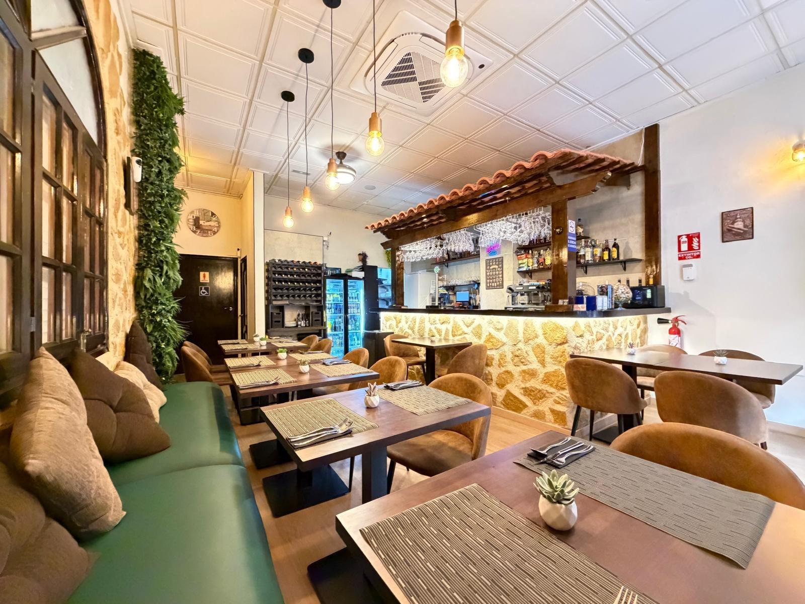 Komerciāls īpašums Torrevieja, Alicante, Spānijā 57 m2 Nr. 165947