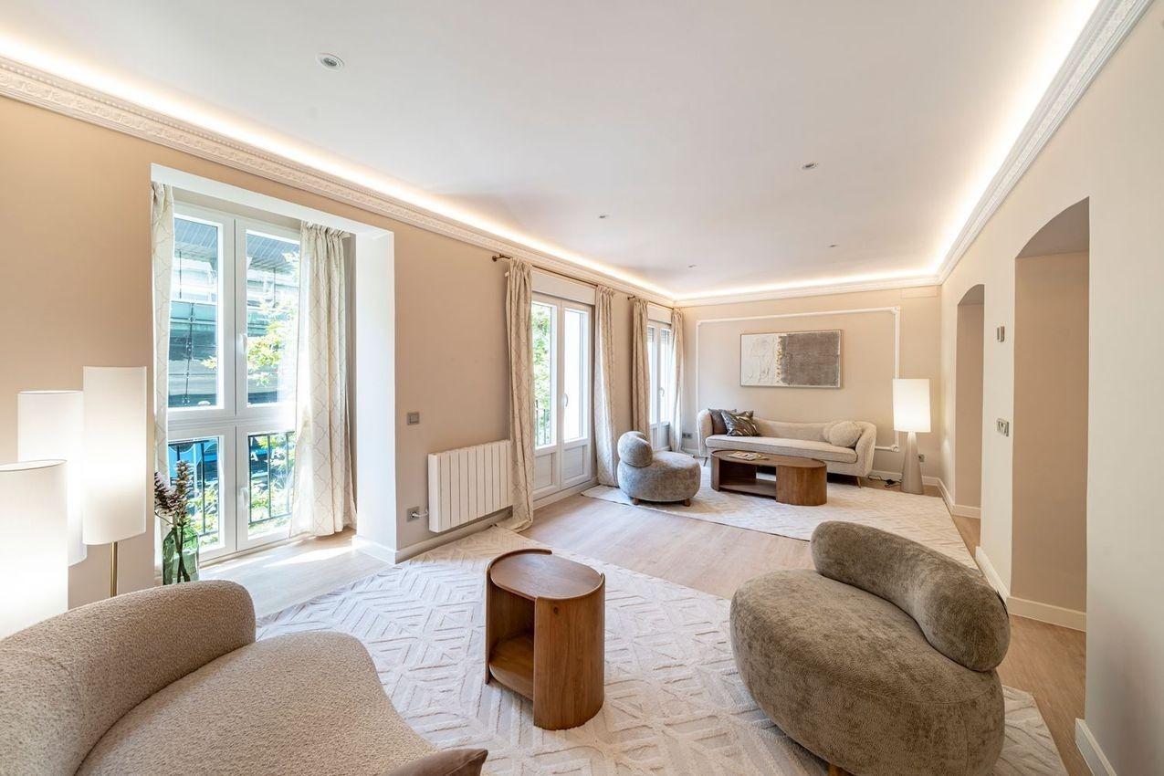 Huoneisto Madrid, Espanja 2 makuuhuonetta, 113 m2 No. 165945