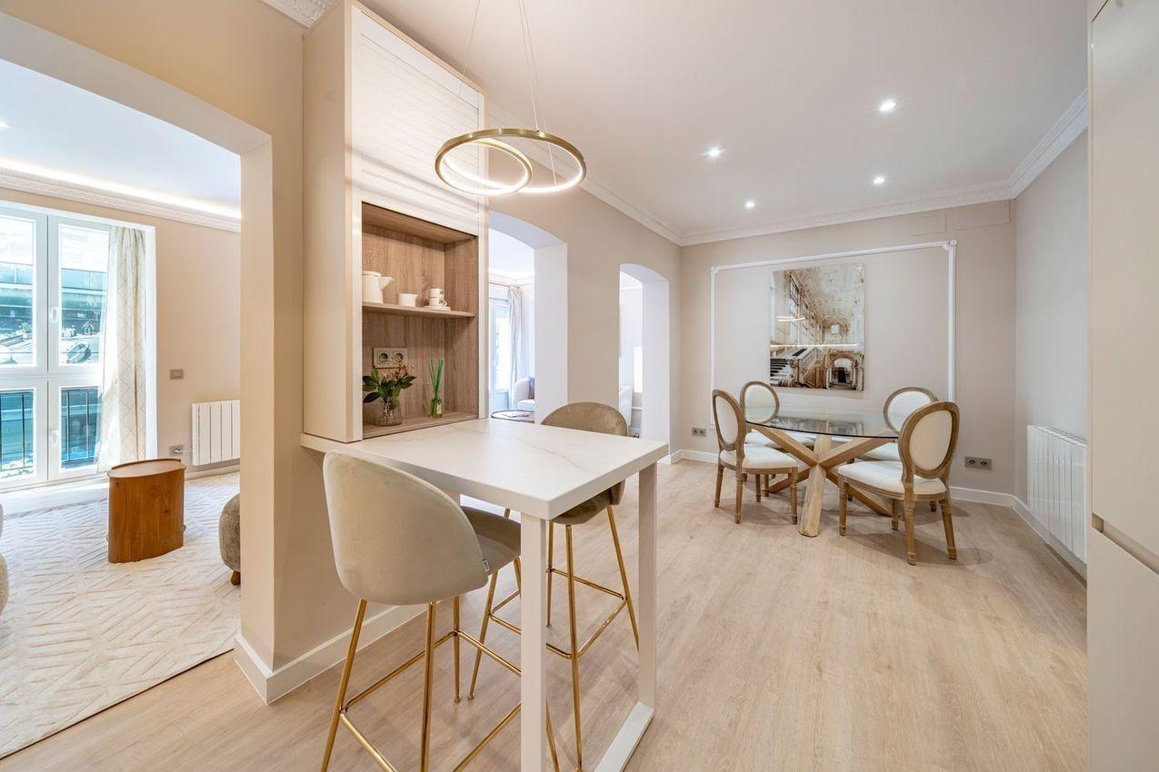 Huoneisto Madrid, Espanja 2 makuuhuonetta, 113 m2 No. 165945