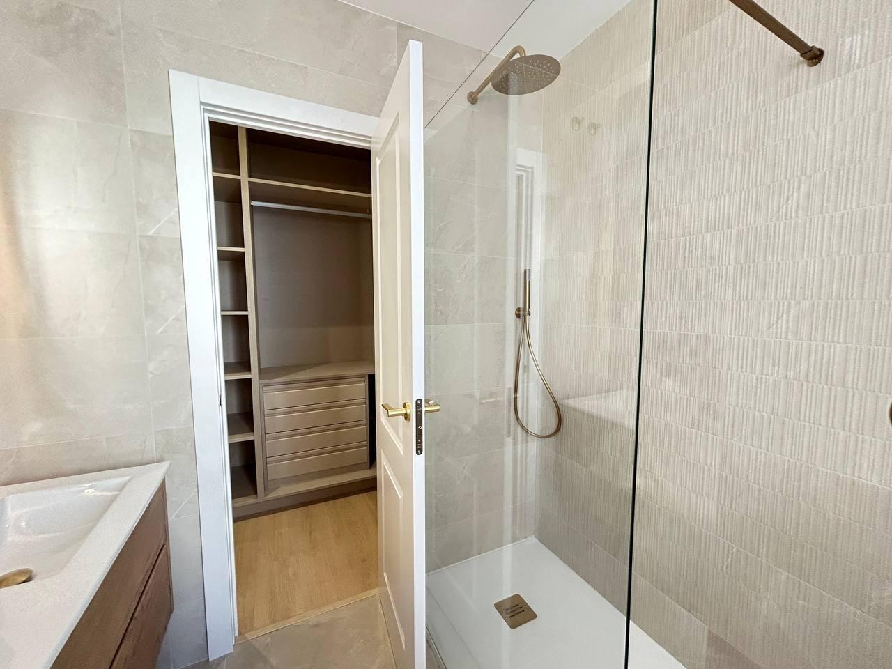 Huoneisto Madrid, Espanja 2 makuuhuonetta, 113 m2 No. 165945