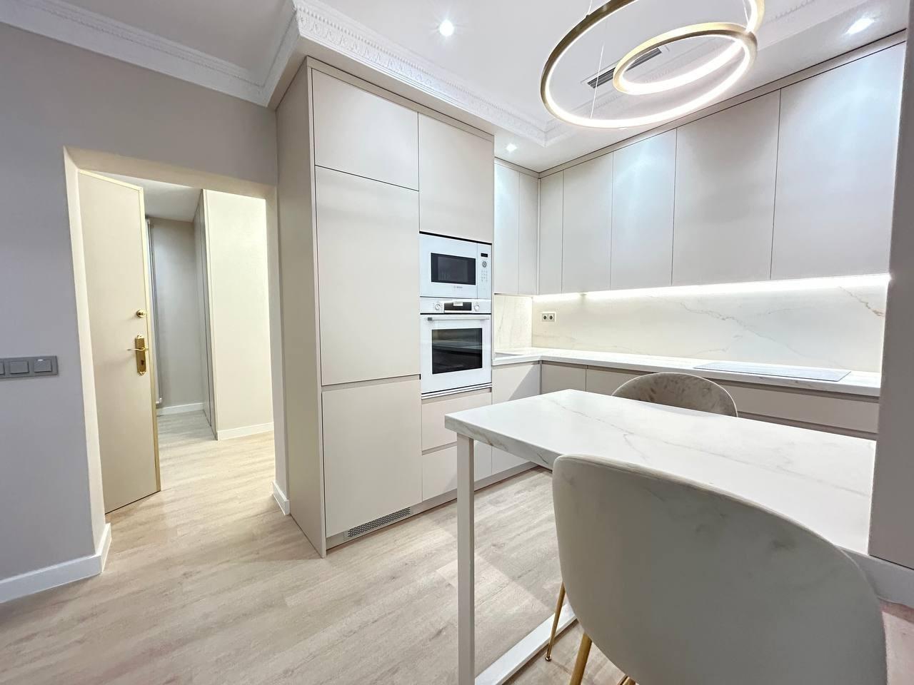 Huoneisto Madrid, Espanja 2 makuuhuonetta, 113 m2 No. 165945