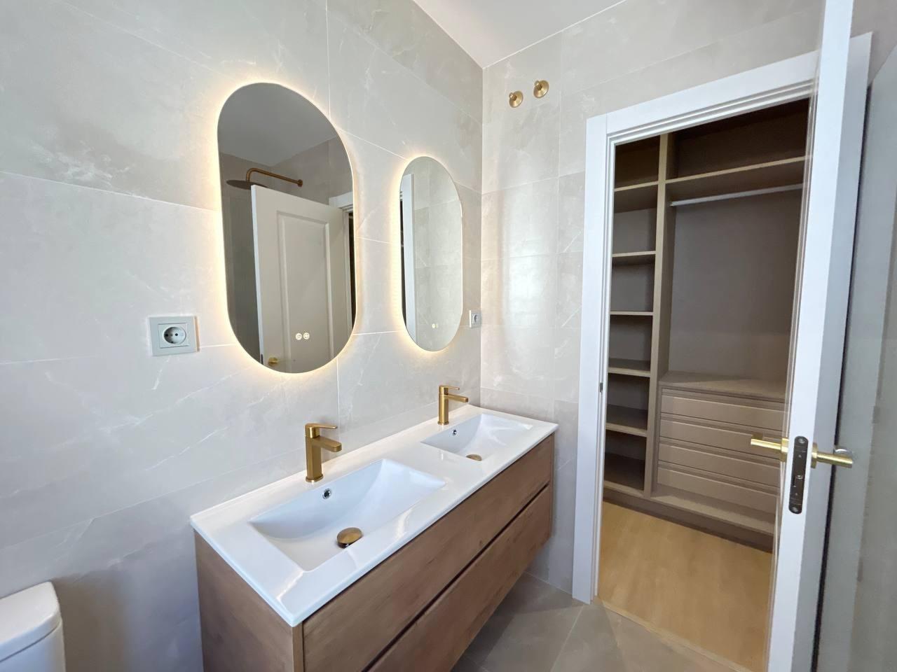 Huoneisto Madrid, Espanja 2 makuuhuonetta, 113 m2 No. 165945