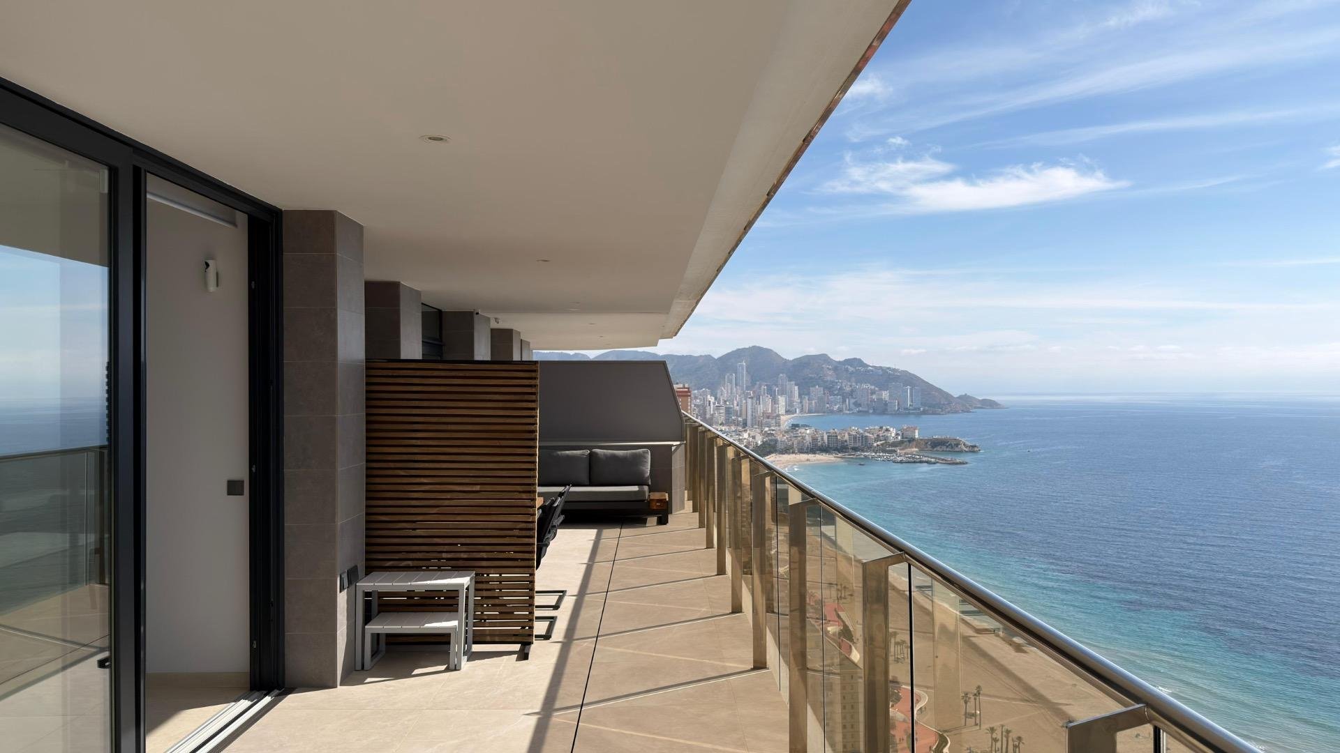 Penthouse in Benidorm, Alicante, Spain 3 bedrooms, 304 sq.m. No. 165948