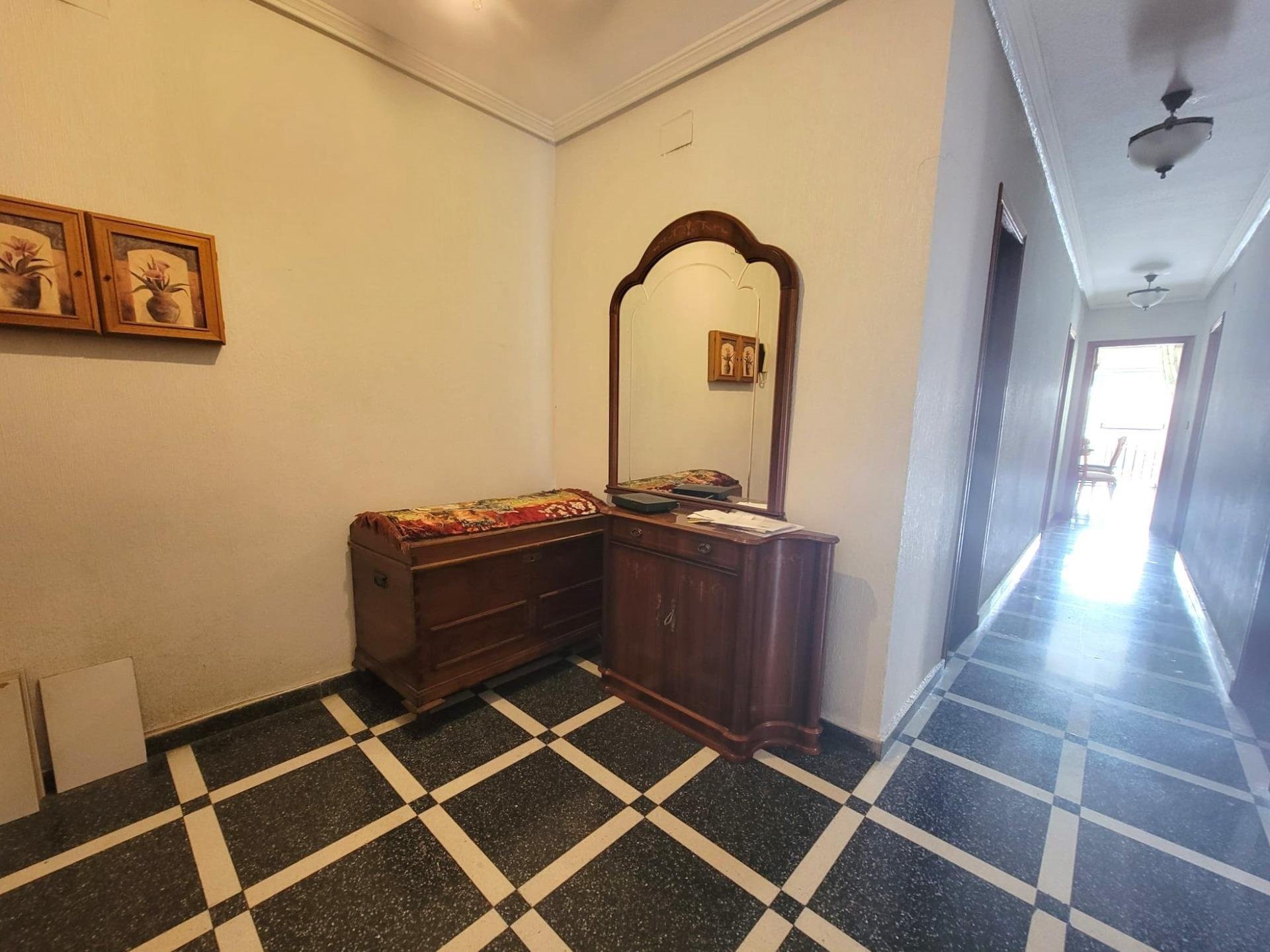 Apartamento en Torrevieja, Alicante, España 1 dormitorio, 128 m2 No. 165946