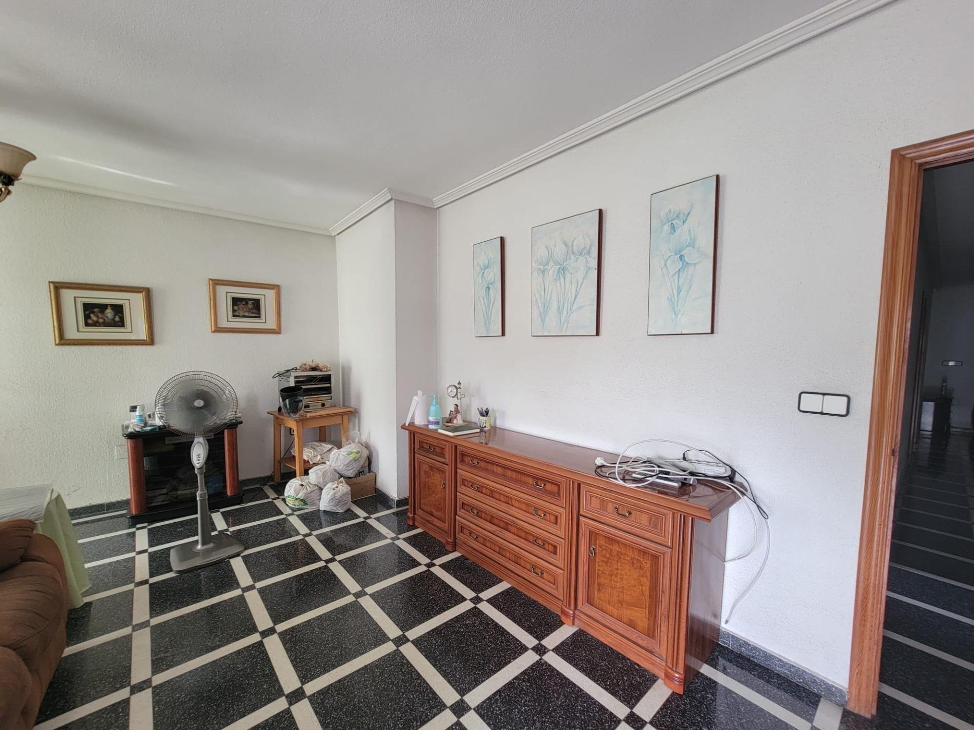 Apartamento en Torrevieja, Alicante, España 1 dormitorio, 128 m2 No. 165946