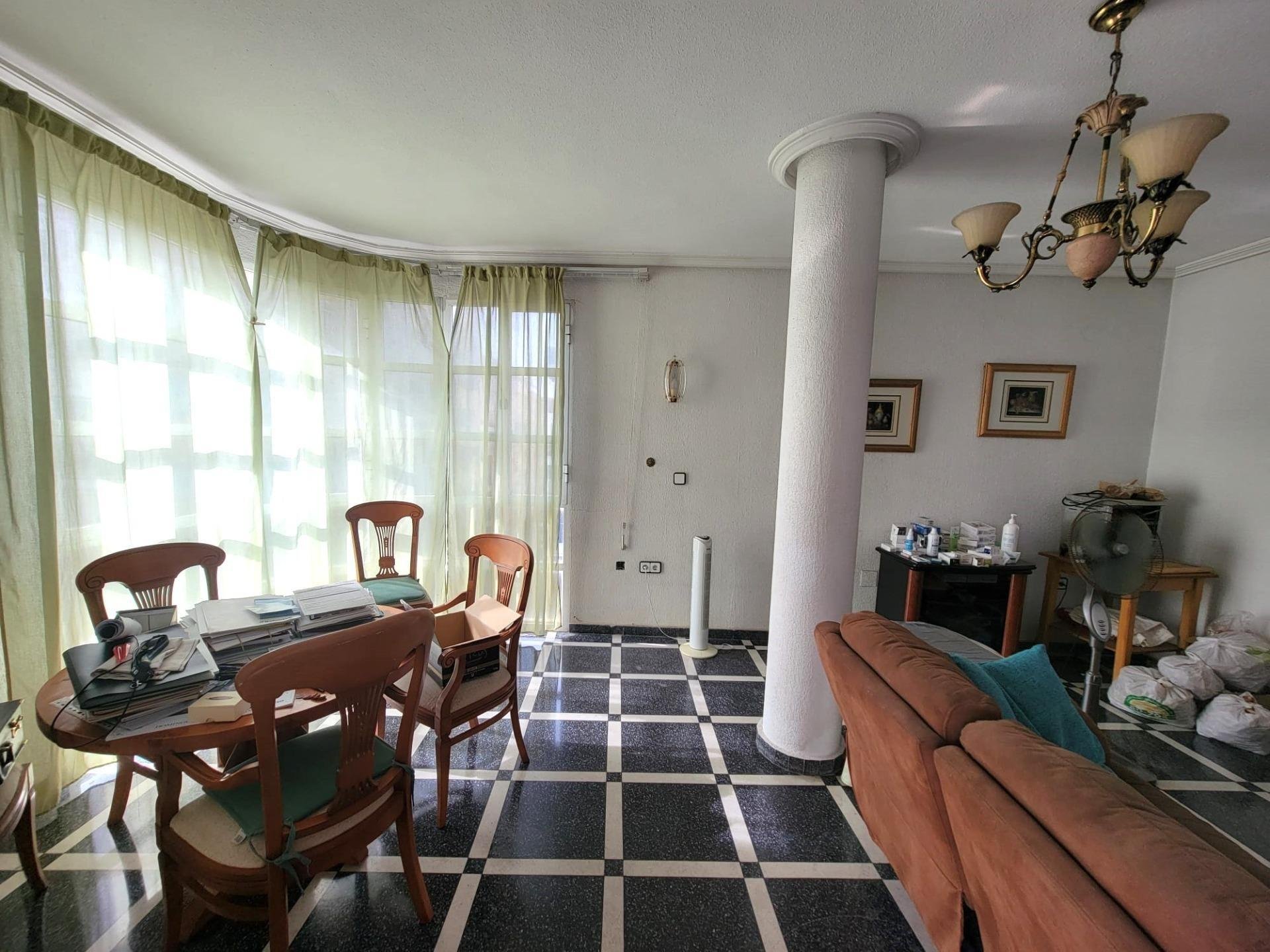 Apartamento en Torrevieja, Alicante, España 1 dormitorio, 128 m2 No. 165946