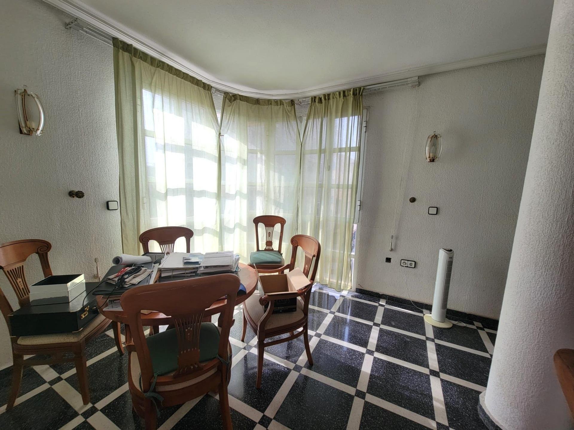 Apartamento en Torrevieja, Alicante, España 1 dormitorio, 128 m2 No. 165946