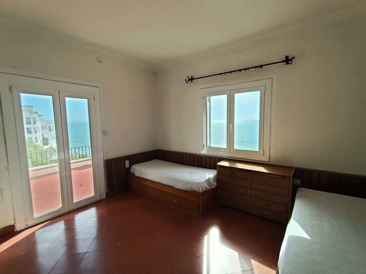House à Sitges, Barcelona, Espagne 6 chambres, 274 m2 No. 161560