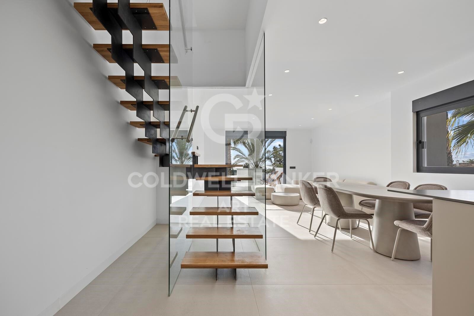 Māja Estepona, Malaga, Spānijā 4 istabas, 281 m2 Nr. 159269