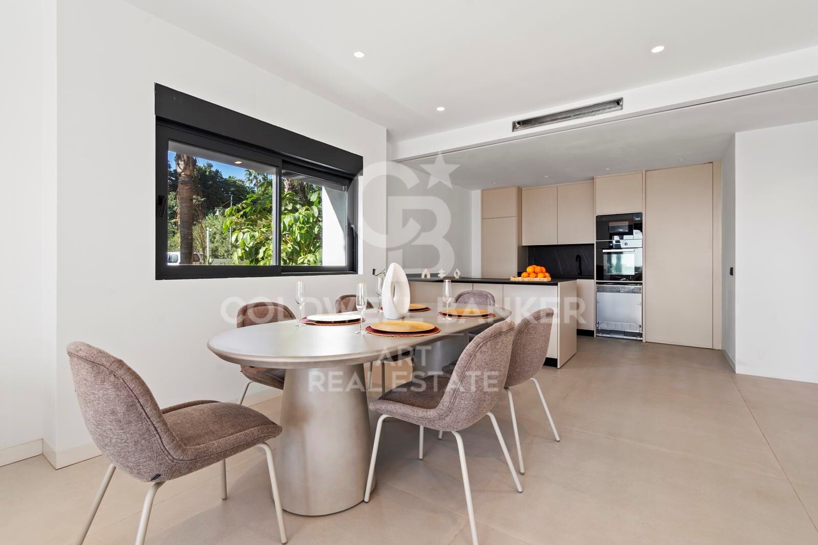Māja Estepona, Malaga, Spānijā 4 istabas, 281 m2 Nr. 159269