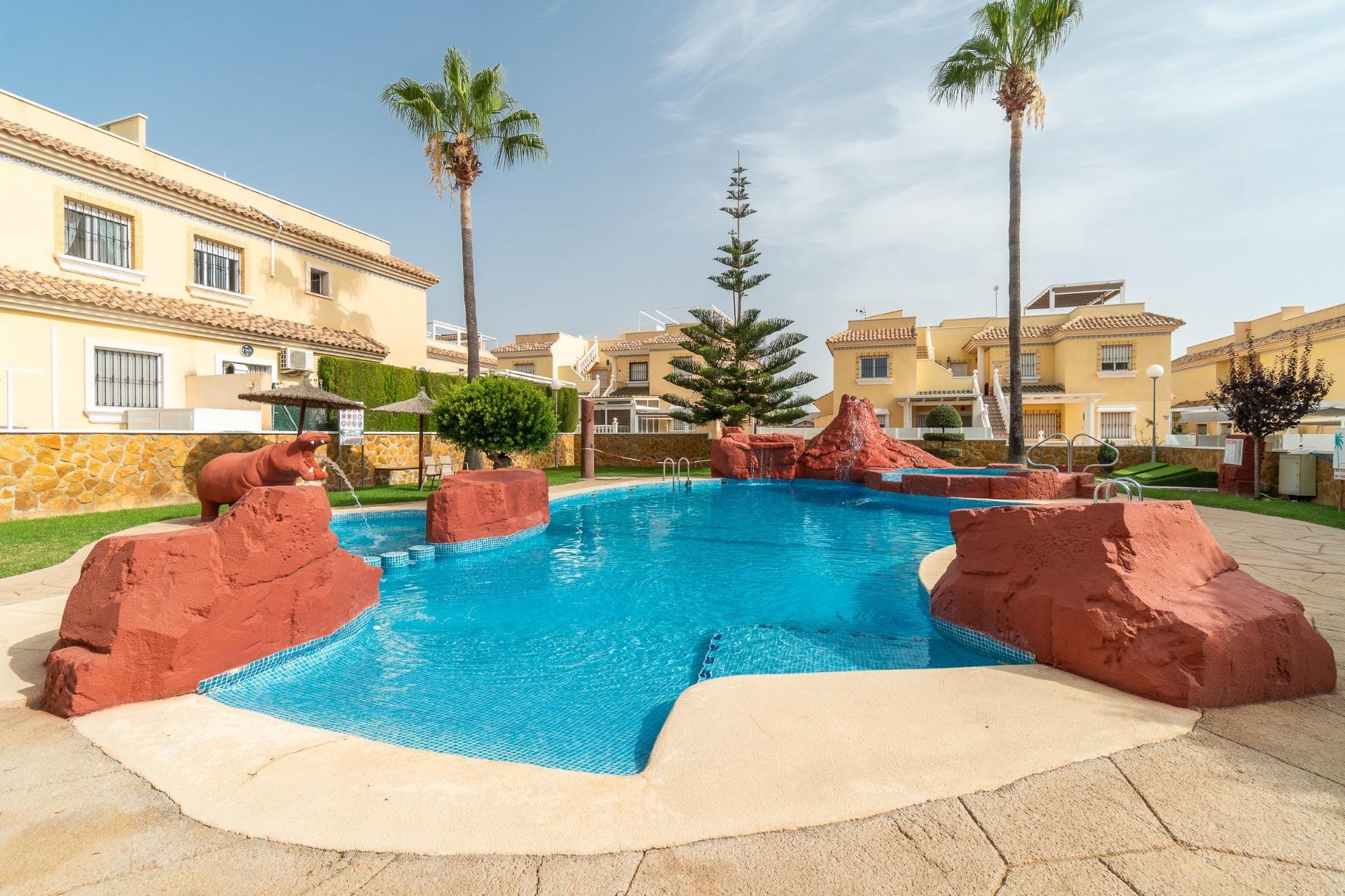 Huoneisto Los Dolses, Alicante, Espanja 2 makuuhuonetta, 58 m2 No. 195419
