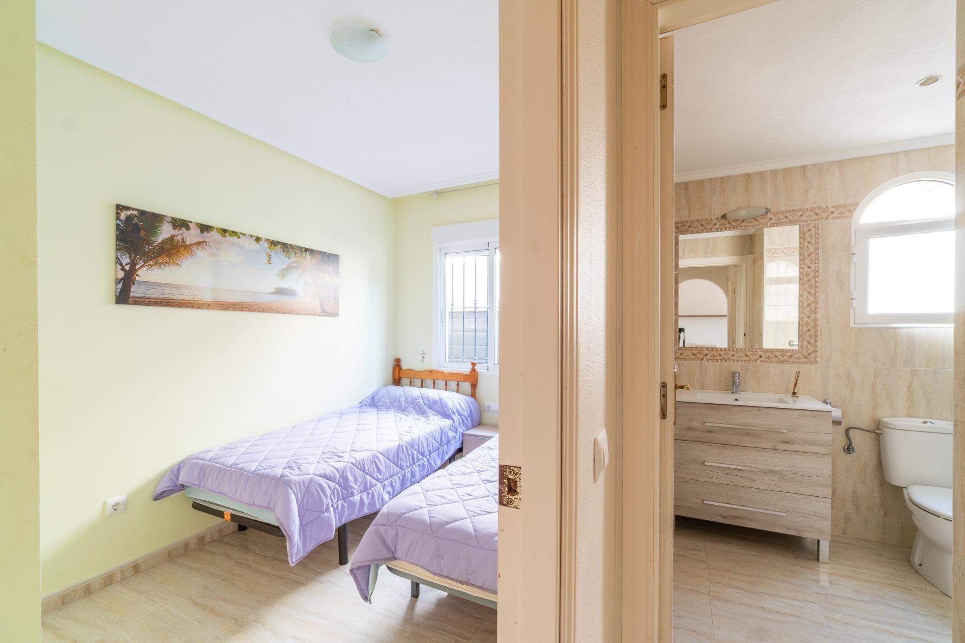 Huoneisto Los Dolses, Alicante, Espanja 2 makuuhuonetta, 58 m2 No. 195419
