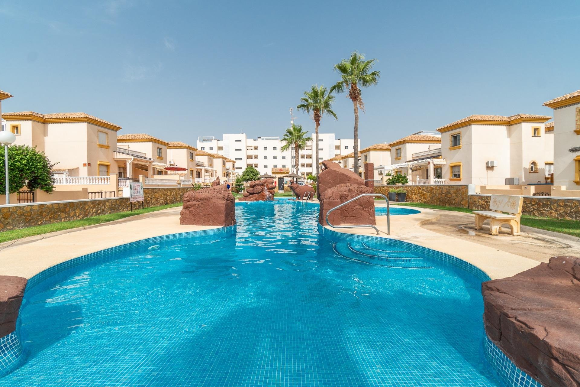 Huoneisto Los Dolses, Alicante, Espanja 2 makuuhuonetta, 58 m2 No. 195419