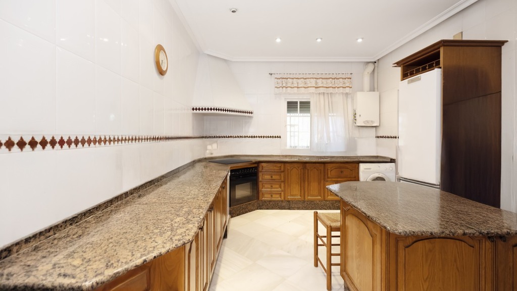 Villa in Chiclana de la Frontera, Cadiz, Spanien 4 Schlafzimmer, 262 m2 Nr. 107684