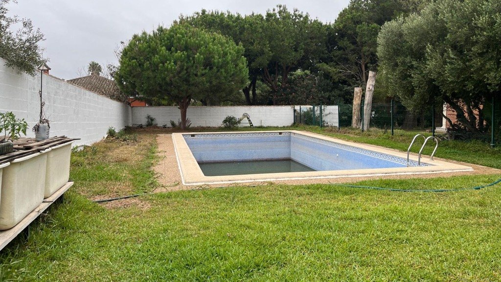 Villa in Chiclana de la Frontera, Cadiz, Spanien 4 Schlafzimmer, 262 m2 Nr. 107684