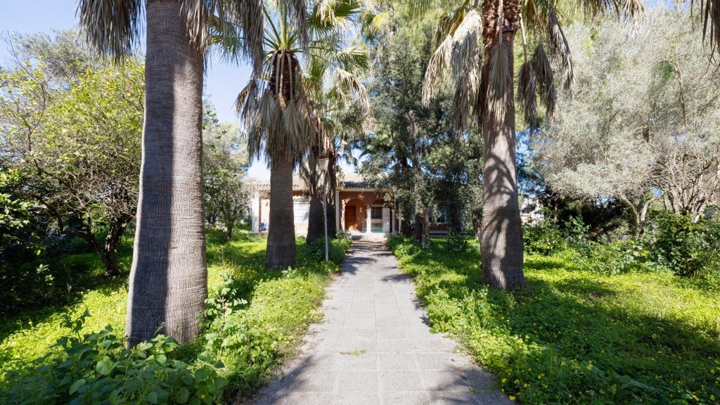 Villa in Chiclana de la Frontera, Cadiz, Spanien 4 Schlafzimmer, 262 m2 Nr. 107684