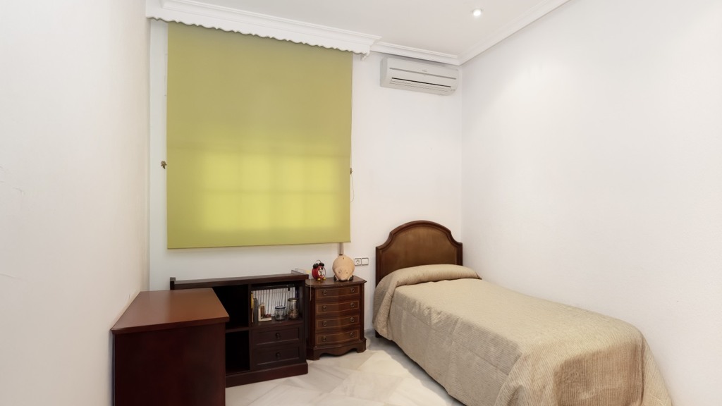 Villa in Chiclana de la Frontera, Cadiz, Spanien 4 Schlafzimmer, 262 m2 Nr. 107684