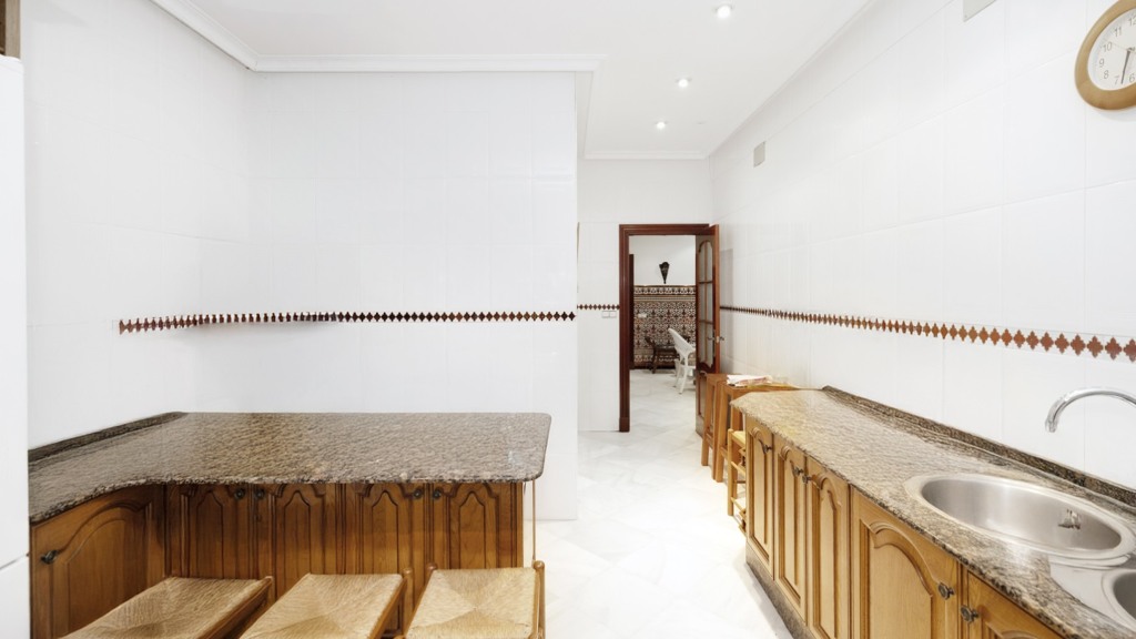Villa in Chiclana de la Frontera, Cadiz, Spanien 4 Schlafzimmer, 262 m2 Nr. 107684