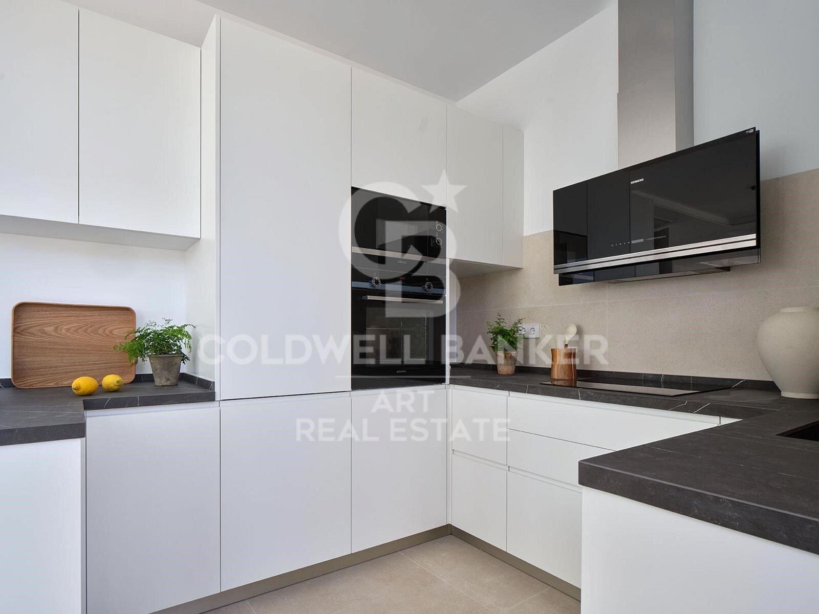 Вилла в Марбелья, Малага, Испания 3 спальни, 584м2 №159883